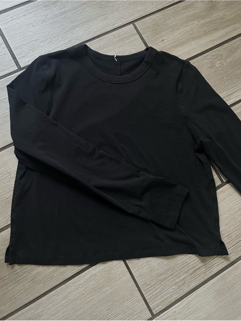 Lululemon Black Long-Sleeve Tee